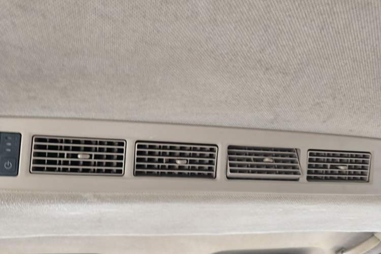 Used Nlmmotor Qiteng EX80 2015 1.5L Luxury Version DAM15DL Headliner
