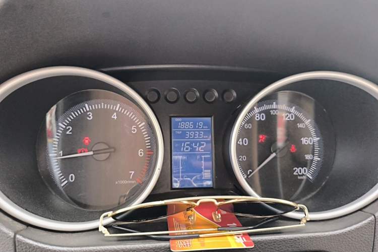 Used Nlmmotor Qiteng EX80 2015 1.5L Luxury Version DAM15DL Instrument Cluster