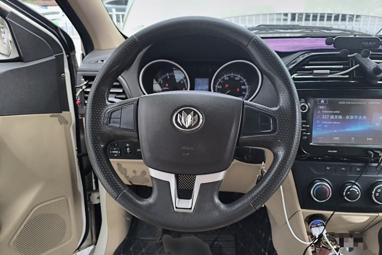 Used Nlmmotor Qiteng EX80 2015 1.5L Luxury Version DAM15DL Steering Wheel