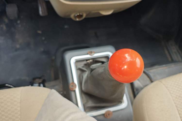 Used Nlmmotor Qiteng M70 2014 1.2L Entry-Level LJ469Q-AE2 Gear Lever