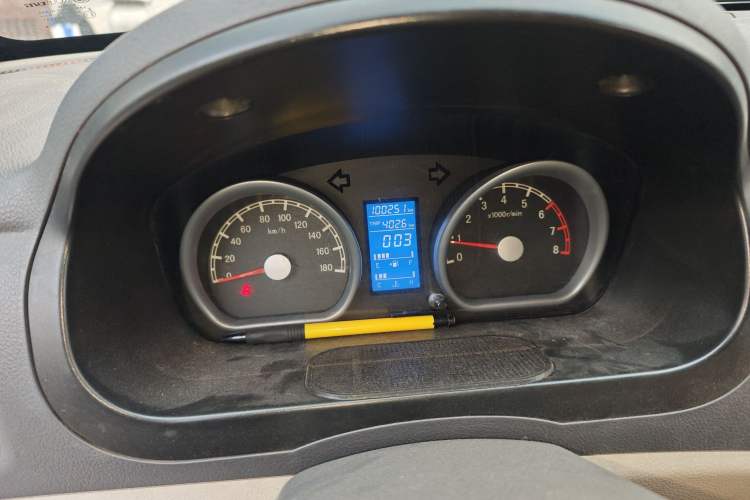 Used Nlmmotor Qiteng M70 2014 1.2L Entry-Level LJ469Q-AE2 Odometer Close Up
