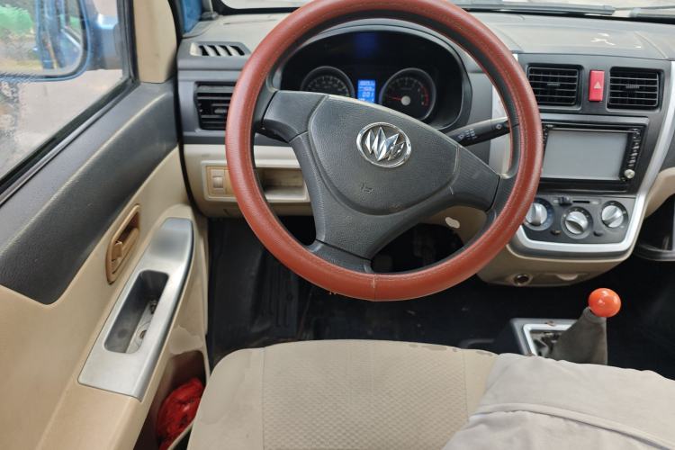 Used Nlmmotor Qiteng M70 2014 1.2L Entry-Level LJ469Q-AE2 Steering Wheel