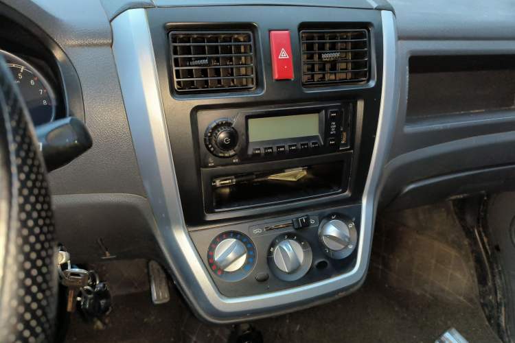 Used Nlmmotor Qiteng M70 2014 1.2L Practical Version LJ469Q-AE2 Audio And AC Panel