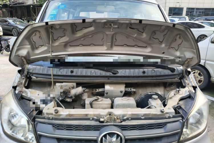 Used Nlmmotor Qiteng M70 2014 1.2L Wealthy Model LJ469Q-AE2 Engine Bay