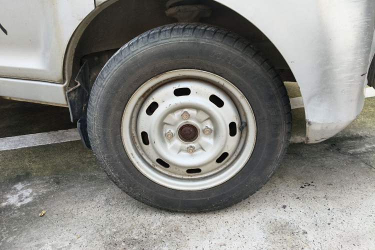 Used Nlmmotor Qiteng M70 2014 1.2L Wealthy Model LJ469Q-AE2 Right Front Wheel Hub