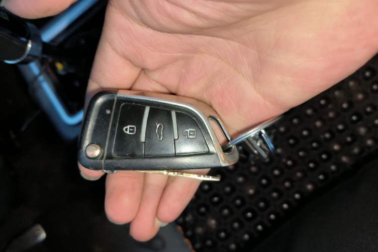 Used Nlmmotor Qiteng M70 2014 1.2L Practical Version LJ469Q-AE2 Vehicle Key