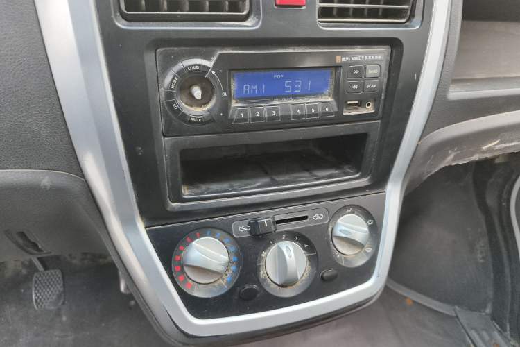 Used Nlmmotor Qiteng M70 2014 1.2L Practical Version LJ469Q-AE2 Audio And AC Panel