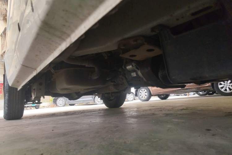 Used Nlmmotor Qiteng M70 2014 1.2L Entry-Level LJ469Q-AE2 Chassis Front Right