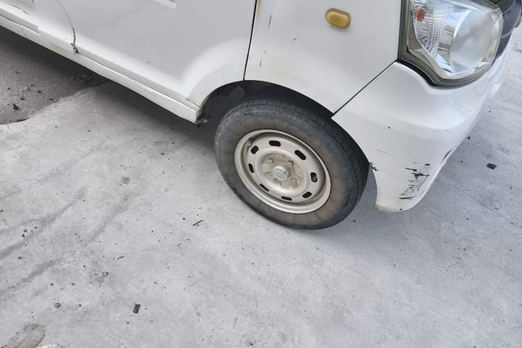 Used Nlmmotor Qiteng M70 2014 1.2L Practical Version LJ469Q-AE2 Right Front Wheel Hub