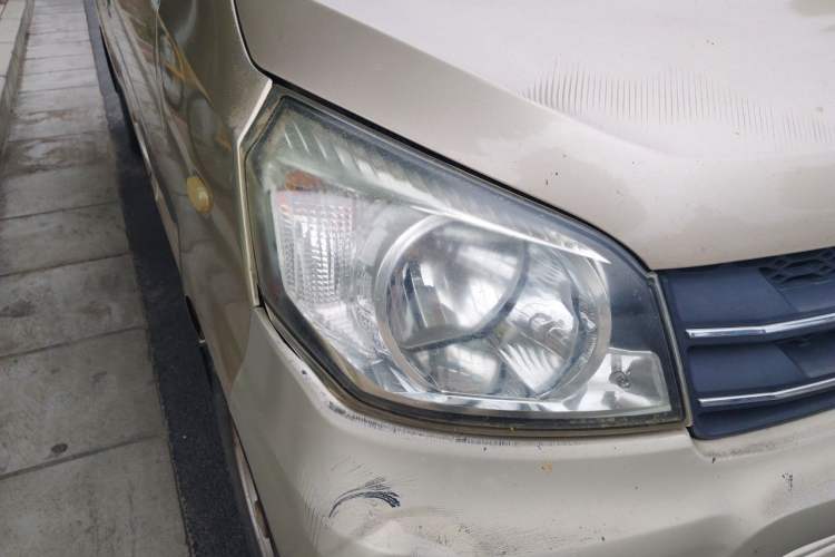 Used Nlmmotor Qiteng M70 2014 1.2L Entry-Level LJ469Q-AE2 Right Front Headlight