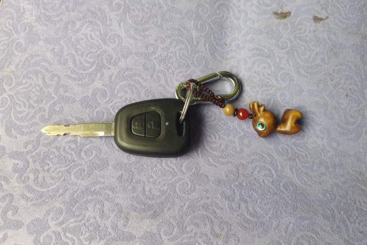 Used Nlmmotor Qiteng M70 2014 1.2L Entry-Level LJ469Q-AE2 Vehicle Key