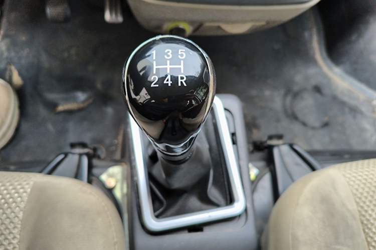 Used Nlmmotor Qiteng M70 2016 1.2L Wealthy Model Gear Lever
