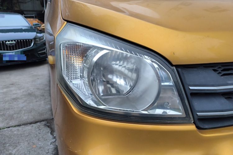 Used Nlmmotor Qiteng M70 2016 1.2L Wealthy Model Right Front Headlight