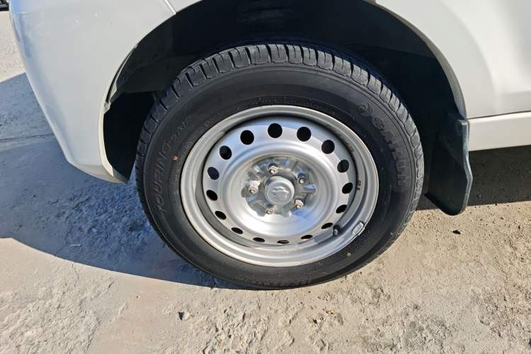 Used Nlmmotor Qiteng M70 2021 1.5L M70L Comfort Edition Exterior 1