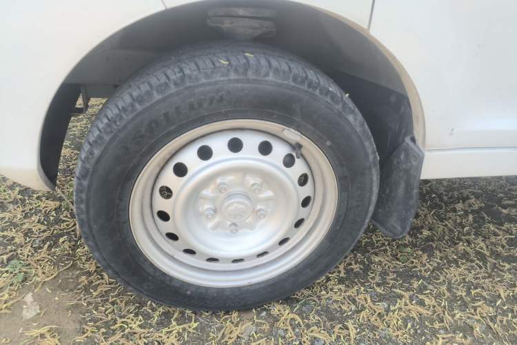 Used Nlmmotor Qiteng M70 2021 1.5L M70L Comfort Edition Exterior 4