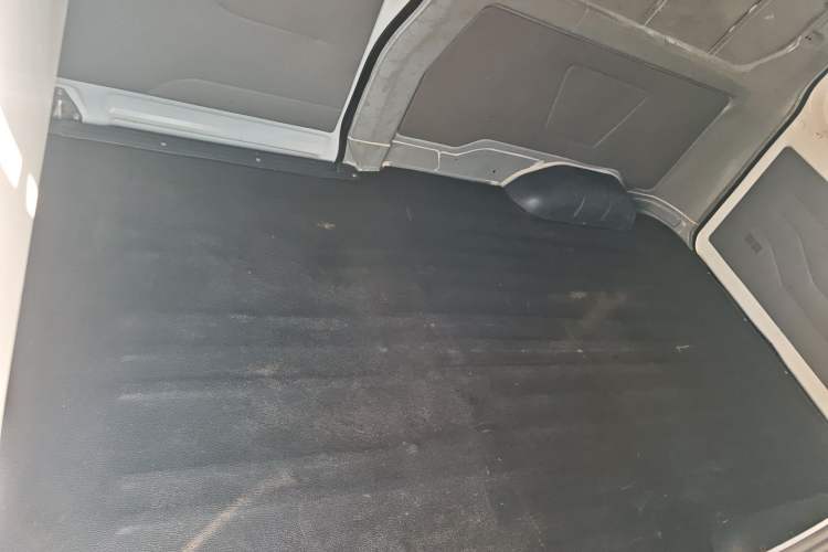 Used Nlmmotor Qiteng M70 2021 1.5L M70L Comfort Edition Left Rear Seat
