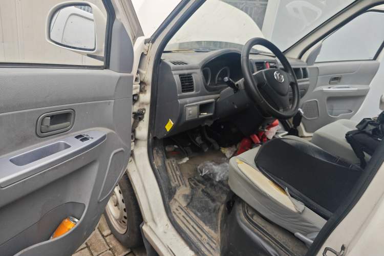 Used Nlmmotor Qiteng M70 2022 1.5L M70L Van Basic Version DAM15KR Driver Seat