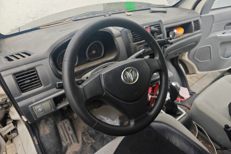 Used Nlmmotor Qiteng M70 2022 1.5L M70L Van Basic Version DAM15KR Steering Wheel