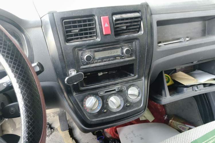 Used Nlmmotor Qiteng M70EV 2020 M70L-EV Long-Range Version Audio And AC Panel