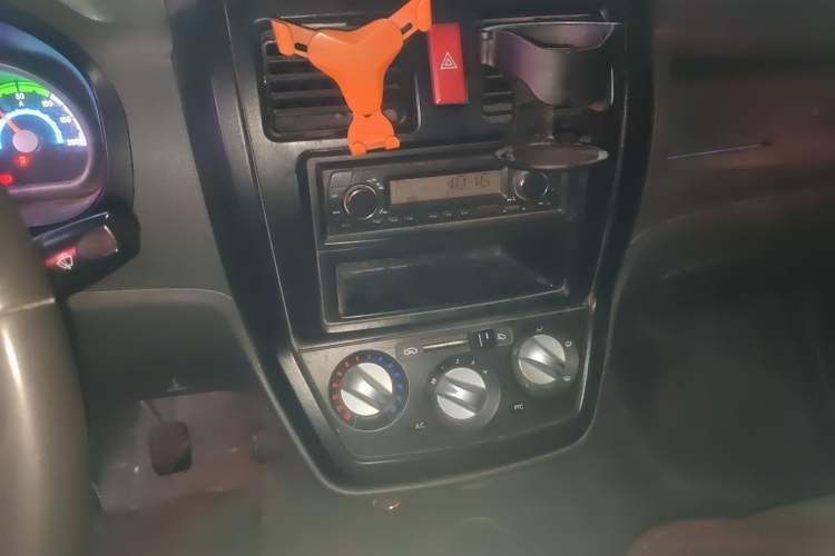 Used Nlmmotor Qiteng M70EV 2020 M70L-EV Standard Range Version Audio And AC Panel