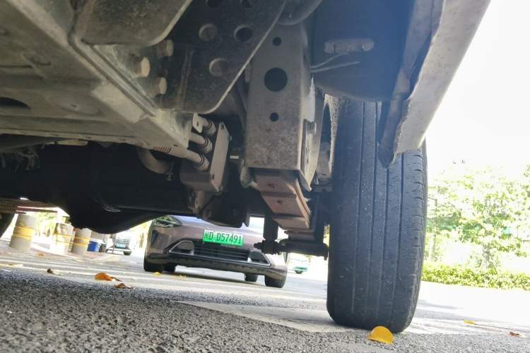 Used Nlmmotor Qiteng M70EV 2020 M70L-EV Long-Range Version Chassis Front Left