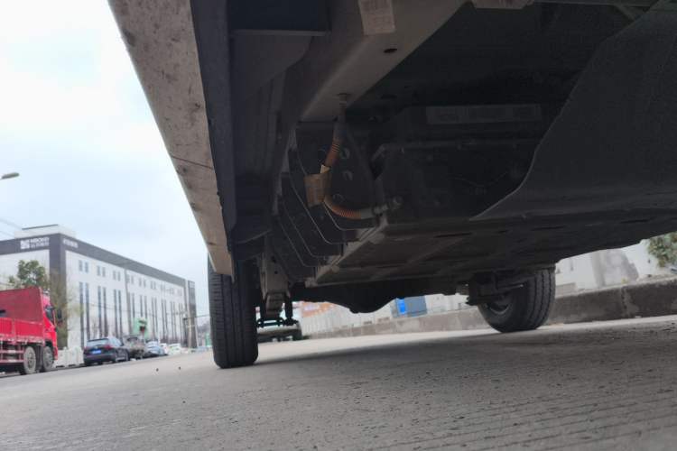 Used Nlmmotor Qiteng M70EV 2020 M70L-EV Long-Range Version Chassis Front Right