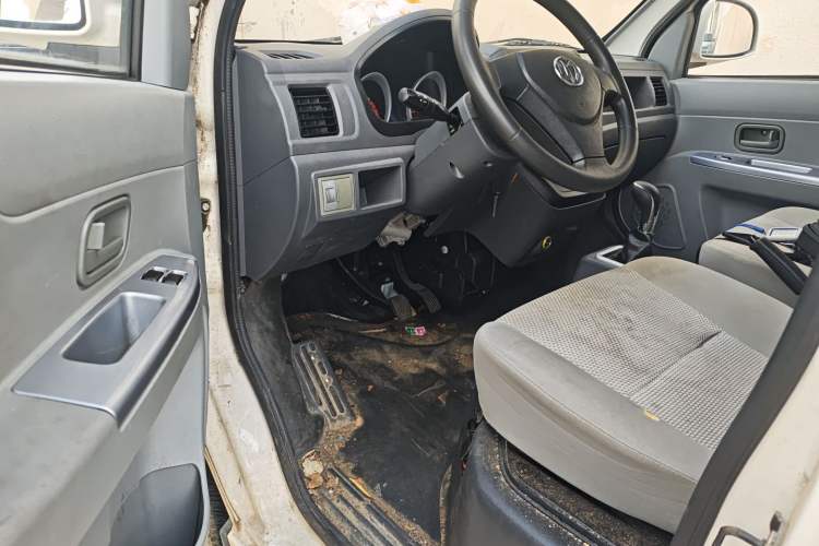 Used Nlmmotor Qiteng M70EV 2020 M70L-EV Standard Range Version Interior 3