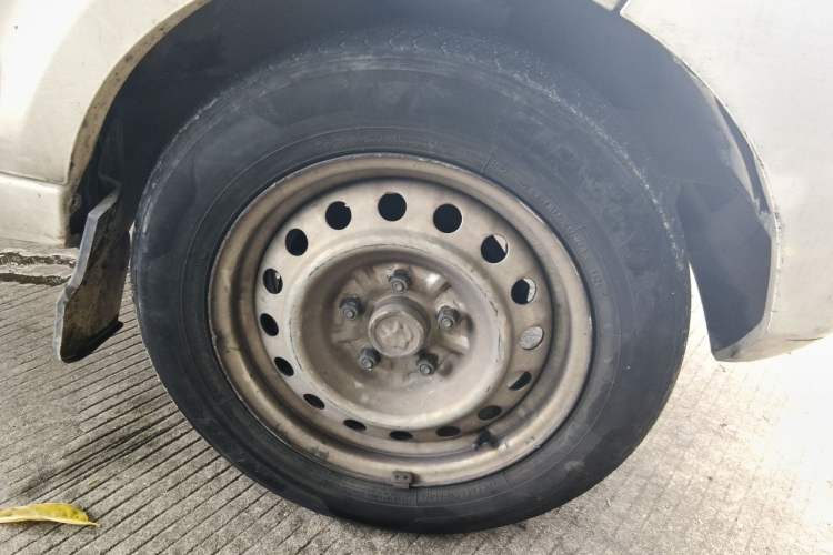 Used Nlmmotor Qiteng M70EV 2020 M70L-EV Long-Range Version Right Front Wheel Hub