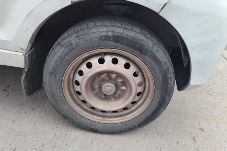 Used Nlmmotor Qiteng M70EV 2020 M70L-EV Long-Range Version Right Front Wheel Hub