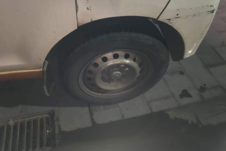 Used Nlmmotor Qiteng M70EV 2020 M70L-EV Standard Range Version Right Front Wheel Hub