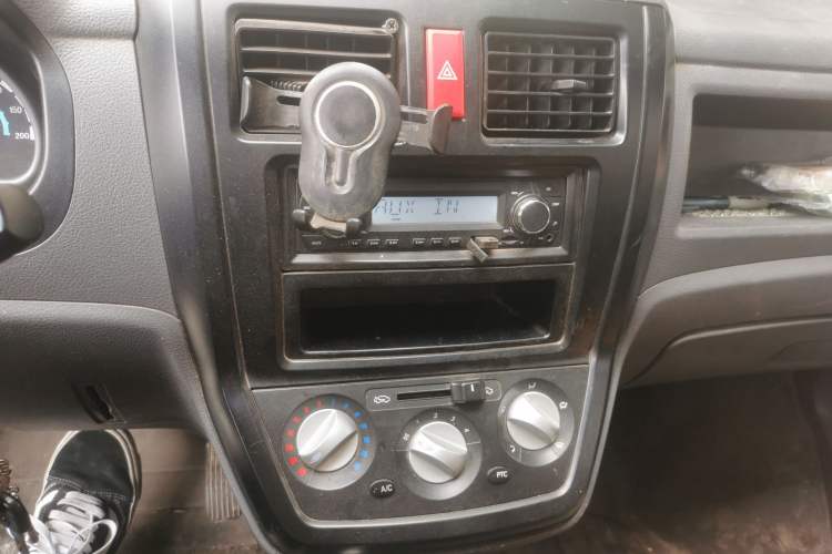 Used Nlmmotor Qiteng M70EV 2021 M70L Wealthy Edition 41.86 kWh Audio And AC Panel