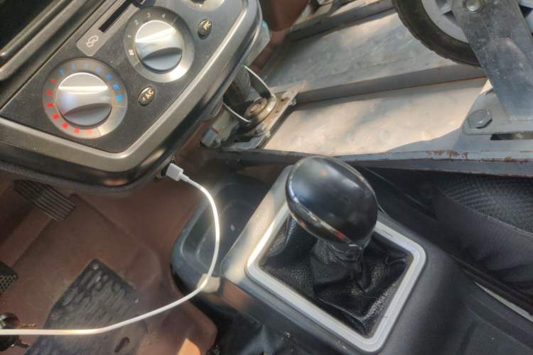 Used Nlmmotor Qiteng M70EV 2021 M70L-EV 7-Seater Passenger Version Gear Lever