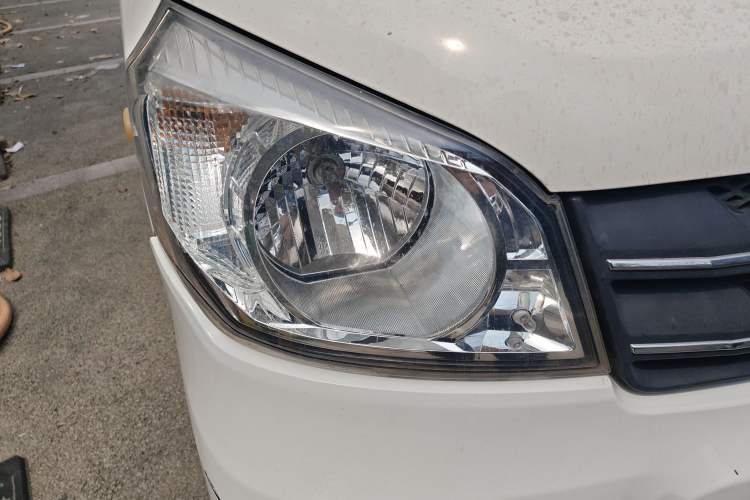 Used Nlmmotor Qiteng M70EV 2021 M70L Wealthy Edition 41.86 kWh Right Front Headlight
