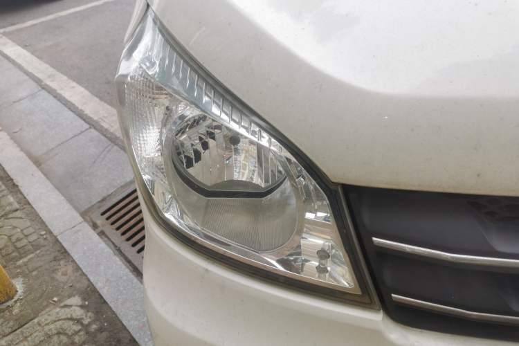 Used Nlmmotor Qiteng M70EV 2021 M70L Wealthy Edition 41.86 kWh Right Front Headlight