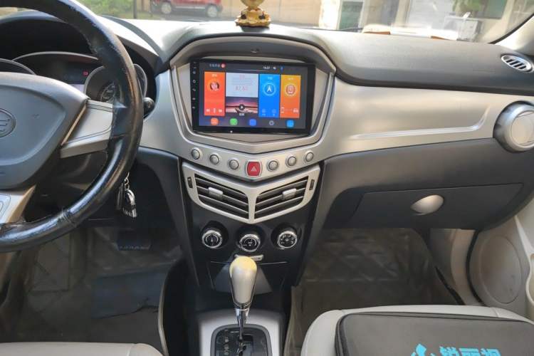 Used Oley 2012 Sedan 1.5L Automatic Prestige Model Audio And AC Panel