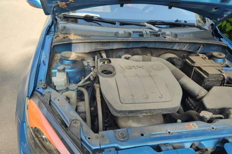 Used Oley 2012 Sedan 1.5L Automatic Prestige Model Engine Bay Right