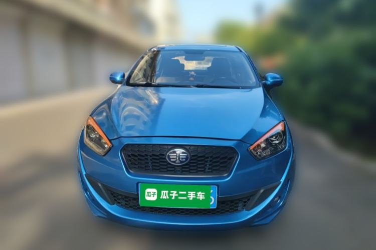 Used Oley 2012 Sedan 1.5L Automatic Prestige Model Front