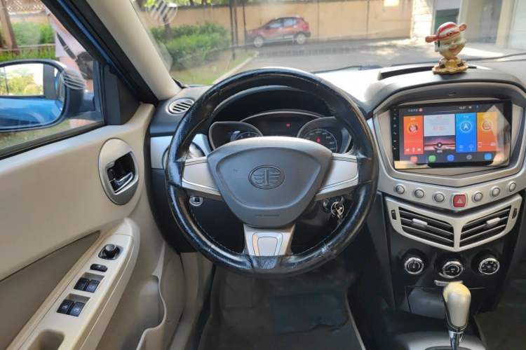 Used Oley 2012 Sedan 1.5L Automatic Prestige Model Steering Wheel