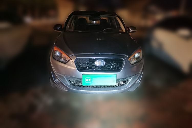 Used Oley 2012 Sedan 1.5L Manual Comfort Model Front