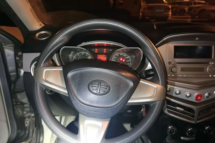 Used Oley 2012 Sedan 1.5L Manual Comfort Model Steering Wheel