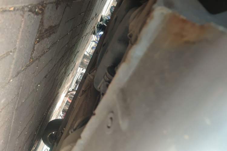 Used Oley 2012 Sedan 1.5L Manual Base Model Chassis Rear Right