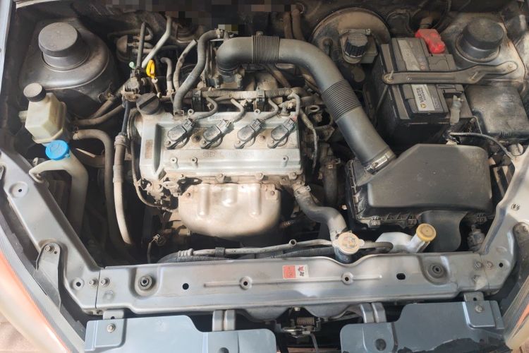 Used Oley 2012 Sedan 1.5L Manual Base Model Engine Bay