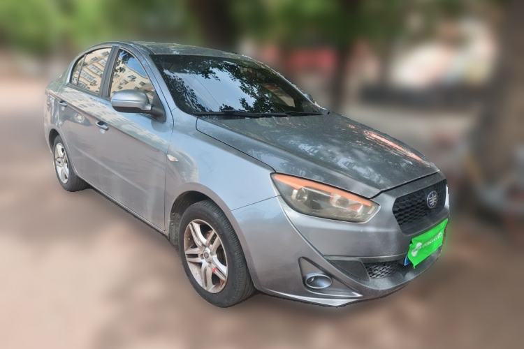 Used Oley 2012 Sedan 1.5L Manual Base Model Front Right 45 Deg