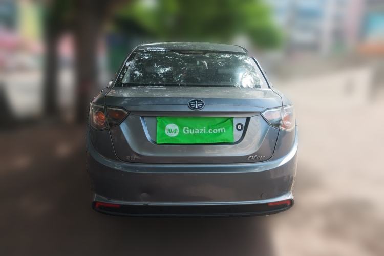Used Oley 2012 Sedan 1.5L Manual Base Model Rear