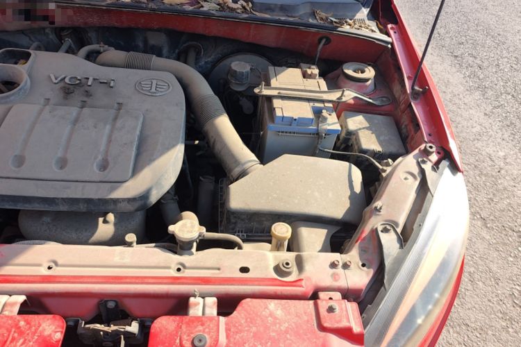 Used Oley 2012 Sedan 1.5L Manual Luxury Model Engine Bay Left