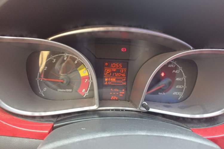 Used Oley 2012 Sedan 1.5L Automatic Luxury Model Odometer Close Up