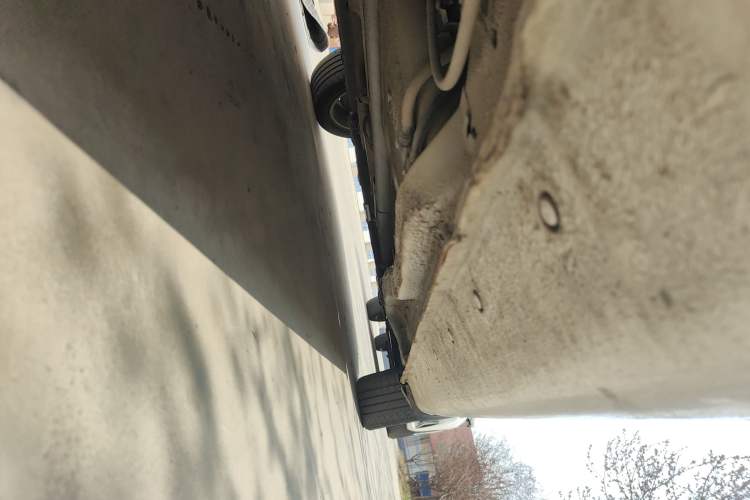 Used Oley 2012 Sedan 1.5L Manual Comfort Model Chassis Rear Right