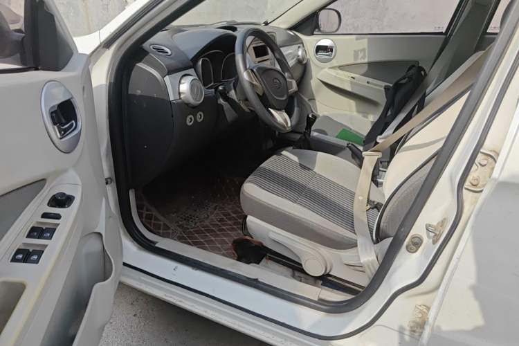 Used Oley 2012 Sedan 1.5L Manual Comfort Model Driver Seat