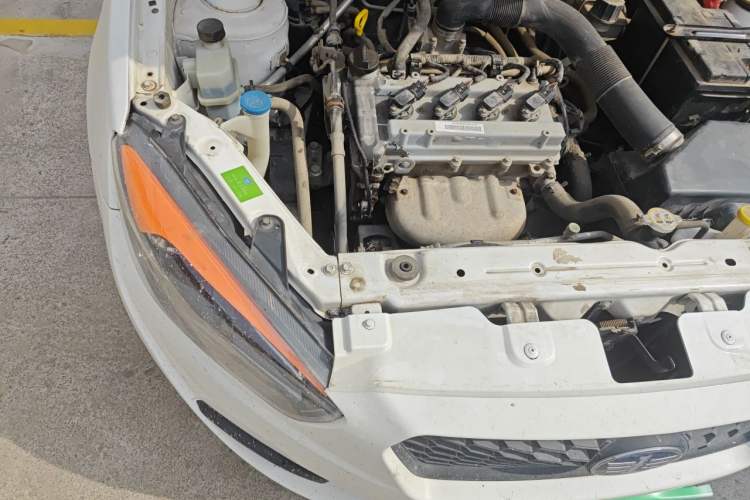 Used Oley 2012 Sedan 1.5L Manual Comfort Model Engine Bay Right