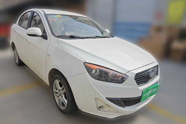 Used Oley 2012 Sedan 1.5L Manual Comfort Model Front Right 45 Deg